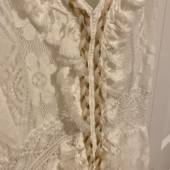 NWT - Glamorous Lace Irregular Mid-Length Dress - Picture 6 of 8